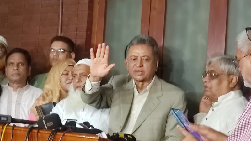 প্রধান উপদেষ্টার আল-জাজিরাকে দেওয়া সাক্ষাৎকারের সমালোচনায় বিএনপির আমীর খসরু মাহমুদ