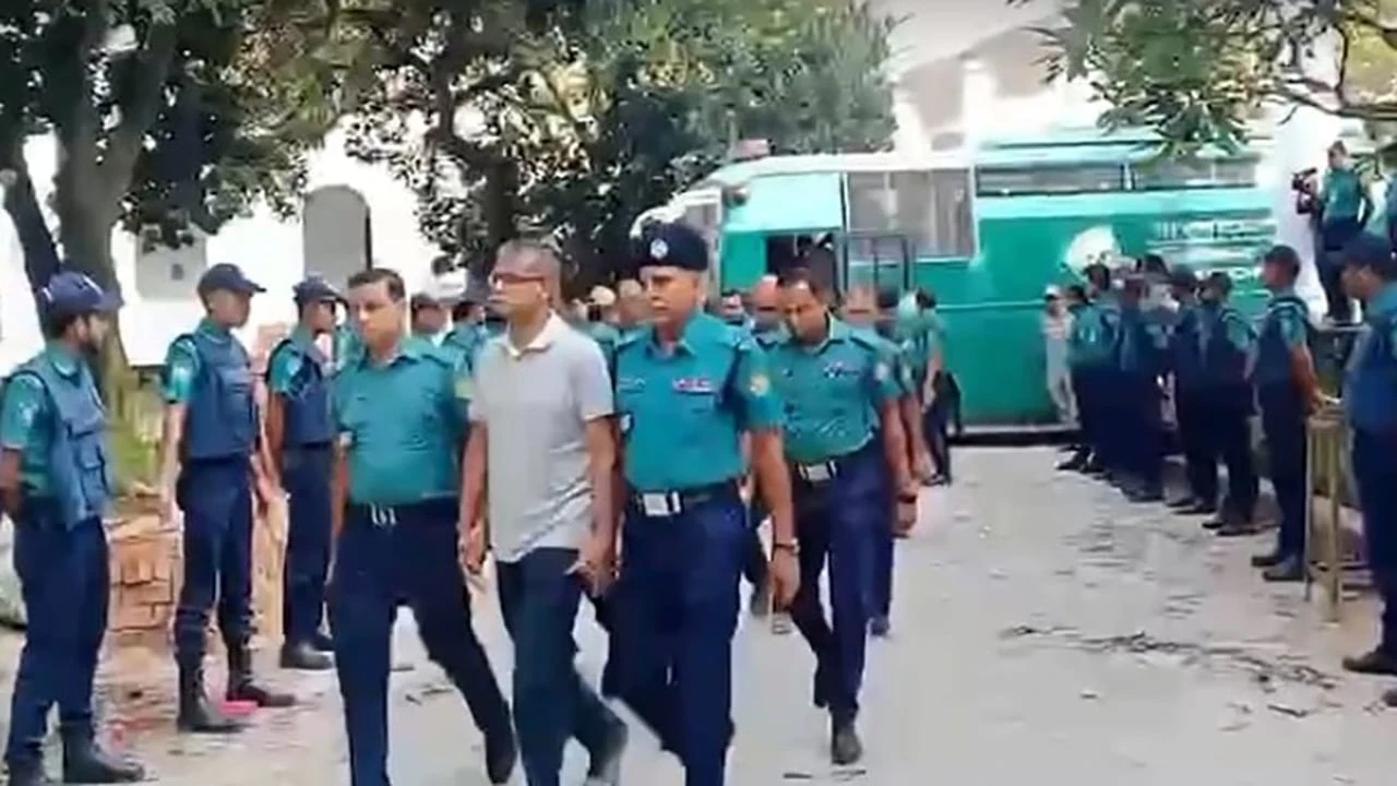 গুম-খুন মামলায় ১৫ সেনা কর্মকর্তাকে কারাগারে পাঠানোর নির্দেশ