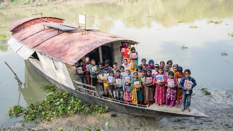 চলনবিলের ভাসমান স্কুল এনে দিল ইউনেসকোর কনফুসিয়াস পুরস্কার