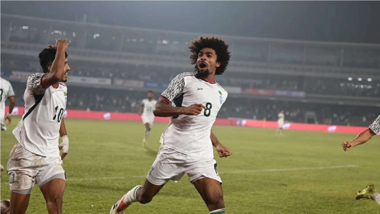 হামজার জোড়া গোলেও নেপালের বিপক্ষে জয় হাতছাড়া করল বাংলাদেশ