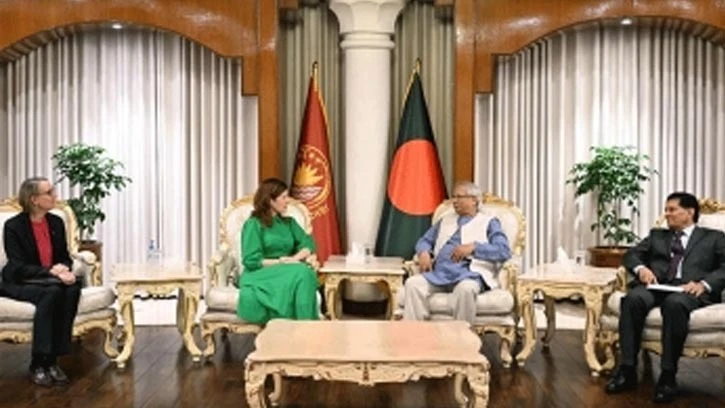 কার্যক্রম স্থগিত থাকায় বাংলাদেশ আওয়ামী লীগ ত্রয়োদশ নির্বাচনে অংশ নিতে পারবে না: প্রধান উপদেষ্টা