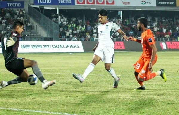 ২২ বছর অপেক্ষার অবসান: ভারতকে হারিয়ে ঐতিহাসিক জয় বাংলাদেশের