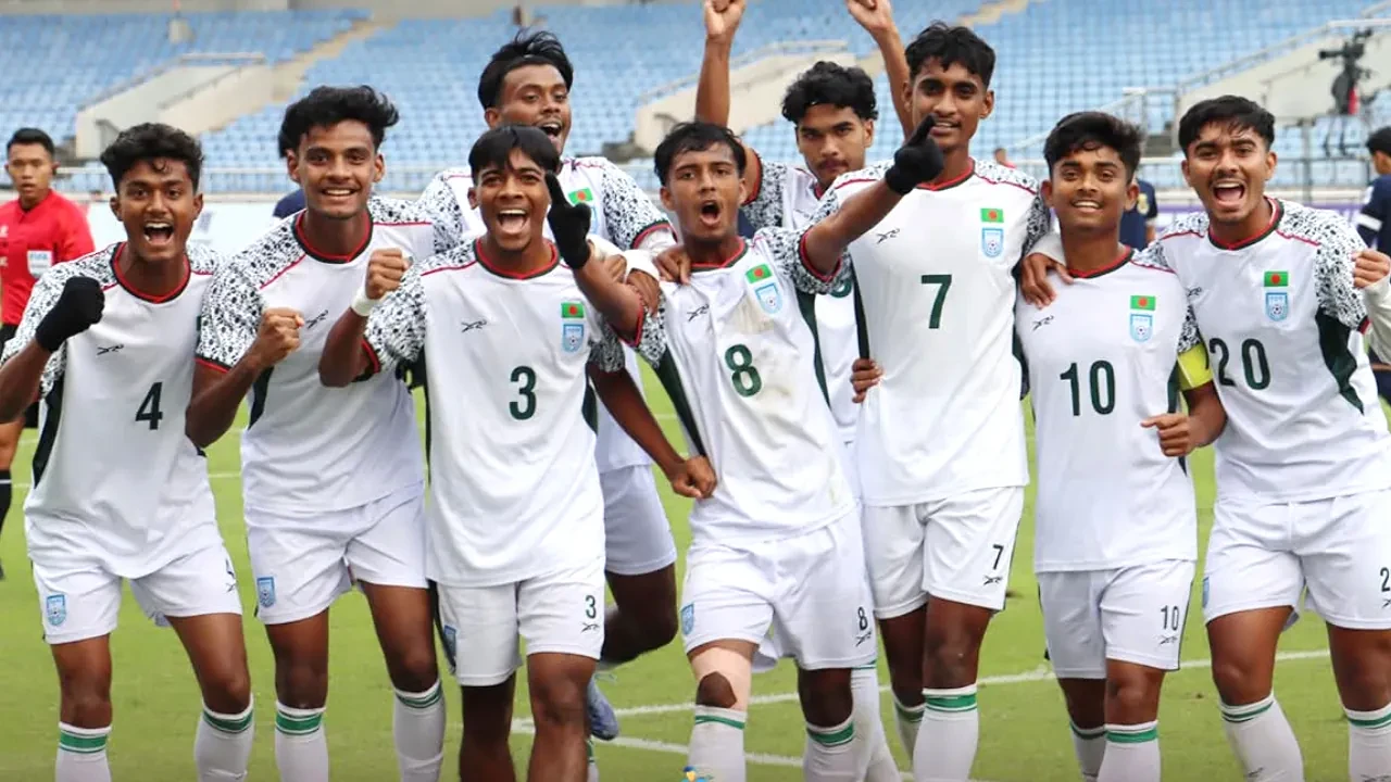 অনূর্ধ্ব-১৭ এশিয়ান কাপ: বাহরাইনকে হারিয়ে চূড়ান্ত পর্বের পথে বাংলাদেশ