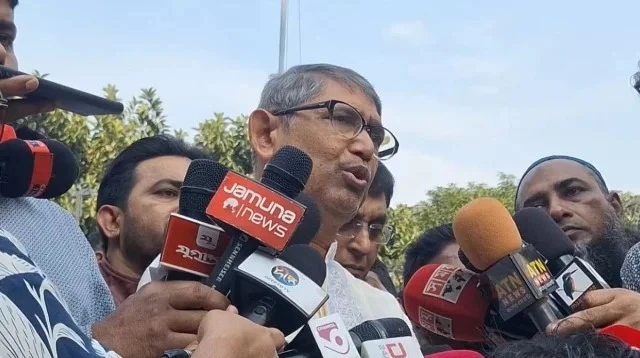 সংকটাপন্ন খালেদা জিয়া: 'ভেন্টিলেশনের মতো ডিপ কন্ডিশনে'