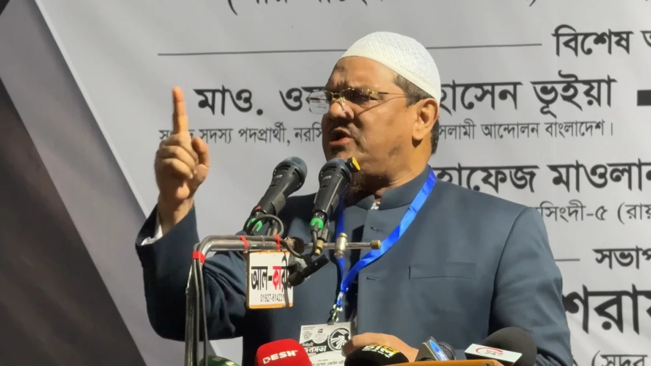 গোপন বৈঠকের রাজনীতি নিয়ে জামায়াতকে চরমোনাই পীরের কড়া হুঁশিয়ারি