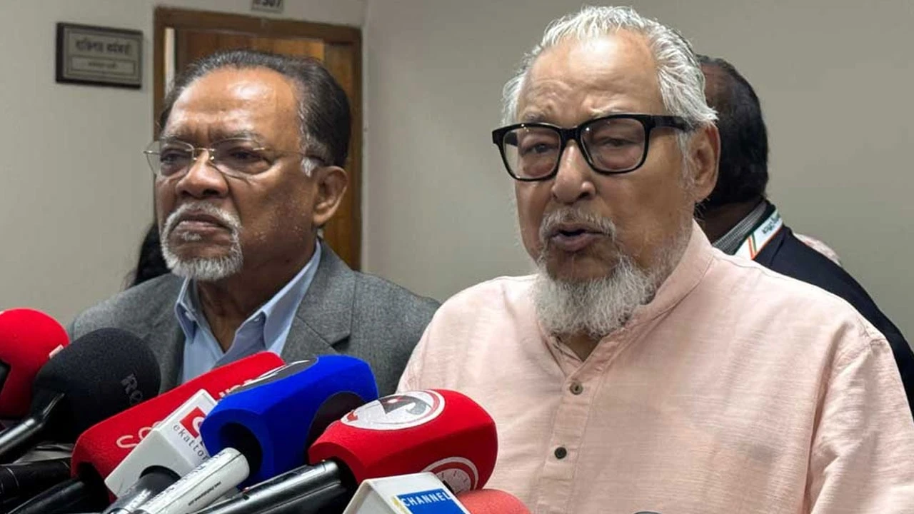 ভোটের আগে টাকা ছড়ানোর অভিযোগ: সিইসির দ্বারস্থ বিএনপি