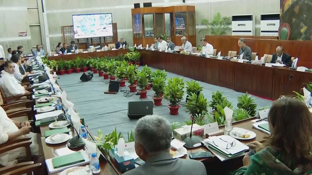 বাংলাদেশে বিনিয়োগ, সবুজ জ্বালানি ও বাণিজ্য কাঠামোগত পরিবর্তন আসছে