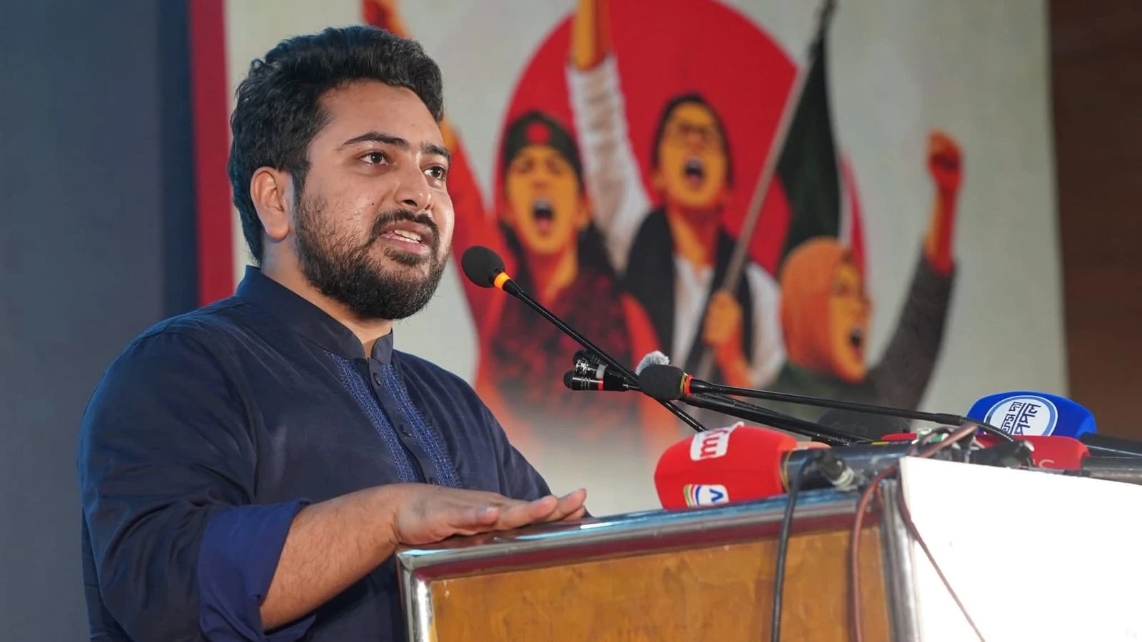 জুলাই অভ্যুত্থানের অগ্রভাগে ছিলেন নারীরা: নাহিদ ইসলাম